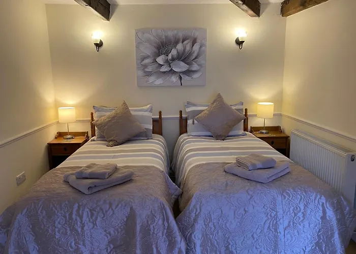 Bryn Melyn Farm Cottages